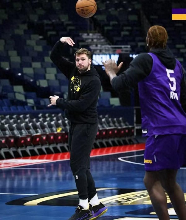 开yun体育网他们在詹姆斯复出之前-开云平台网站皇马赞助商| 开云平台官方ac米兰赞助商 最新官网入口